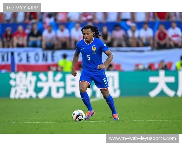 孔德自摆乌龙成赛季转折点，巴萨防线崩盘警报