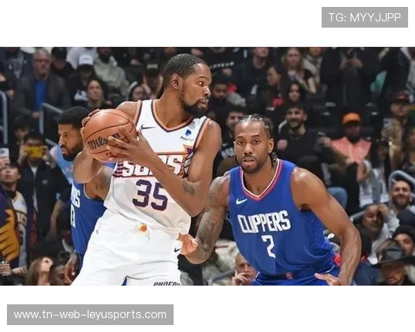 快船迎来大胜，保罗·乔治关键三分锁定胜局